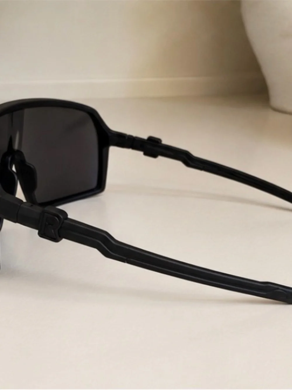 RUDSAK Black Shield Sunglasses